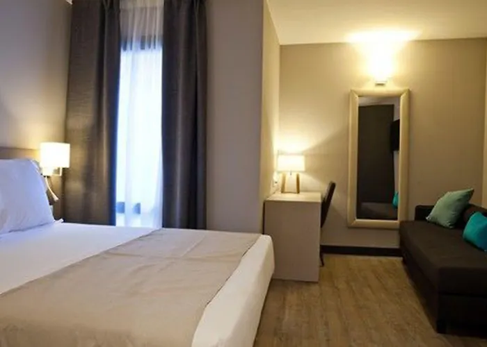 May Ramblas Hotel 3*