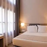 May Ramblas Hotel 3*