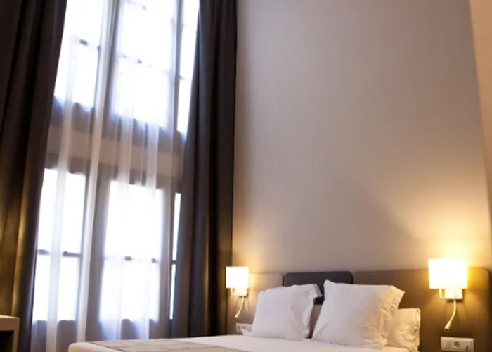 May Ramblas Hotel 3*